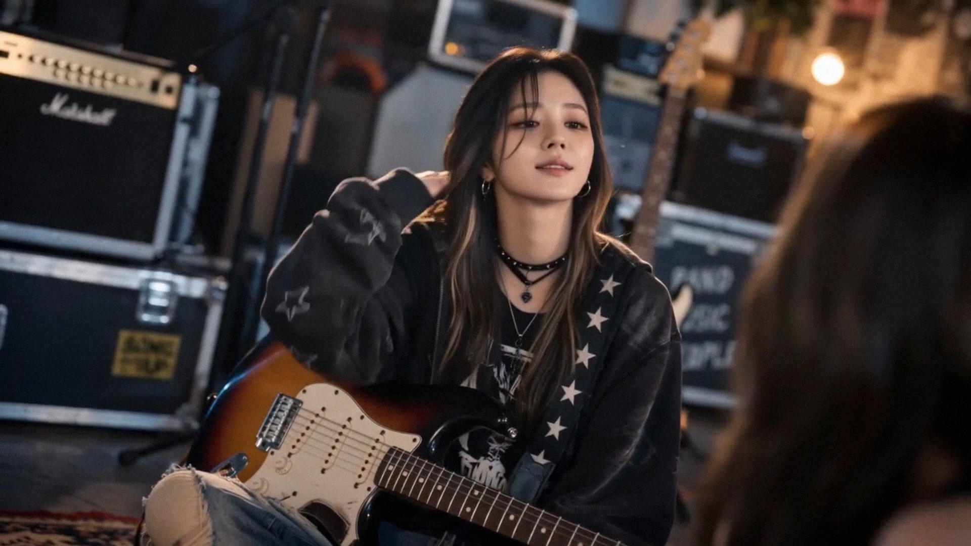 SEOYEON, guitarist